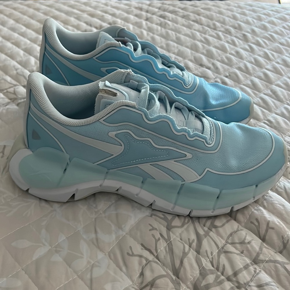Reebok x Victoria Beckham Zig Kinetica Sneakers in Fresh Blue, Women’s Size 8.5